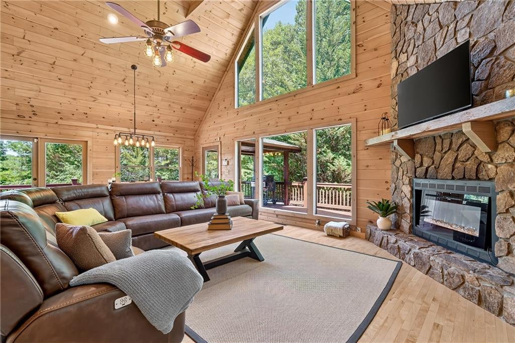 78 Mountain Peaks Lane