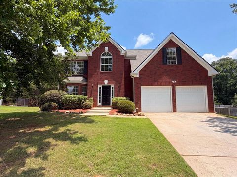 Homes For Sale - 1672 Bennett Drive<br/> Mcdonough, GA 30253