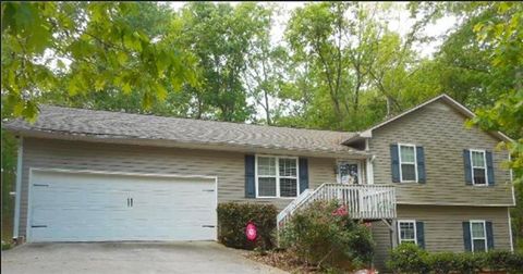 A home in Whitesburg