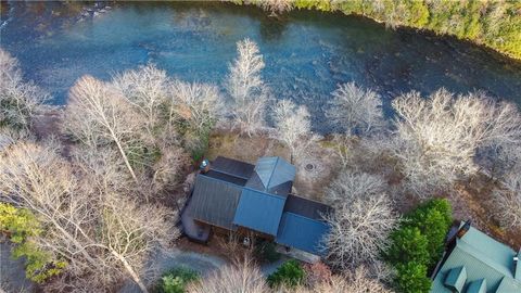 A home in Ellijay