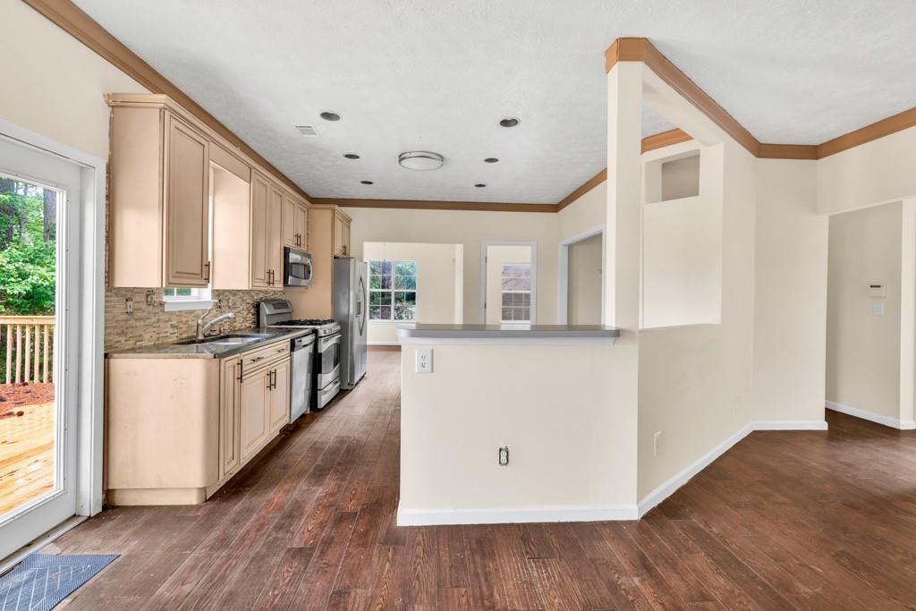 7737 Bar Harbor Drive, Riverdale, Georgia image 11