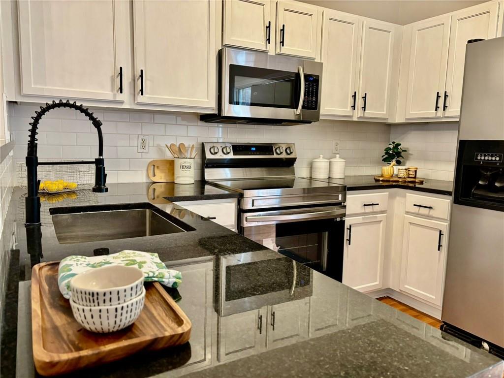 256 Paden Cove Trail