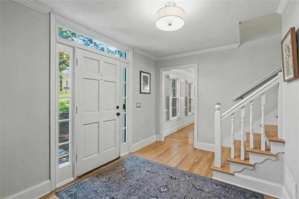 1652 Windcrest Drive SW