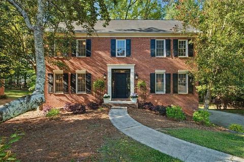 Photo of 1652 Windcrest Drive SW, Marietta, GA 30064 (MLS # 7752679)