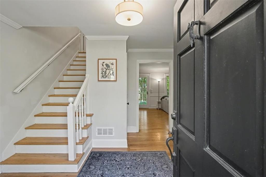 1652 Windcrest Drive SW