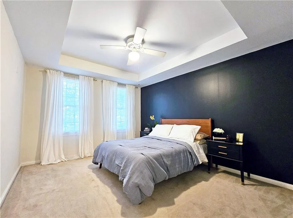 Atlanta, Georgia 30309, United States, 2 Bedrooms Bedrooms, ,2 BathroomsBathrooms,Residential,Active,55114