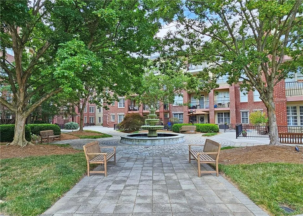 Atlanta, Georgia 30309, United States, 2 Bedrooms Bedrooms, ,2 BathroomsBathrooms,Residential,Active,55114