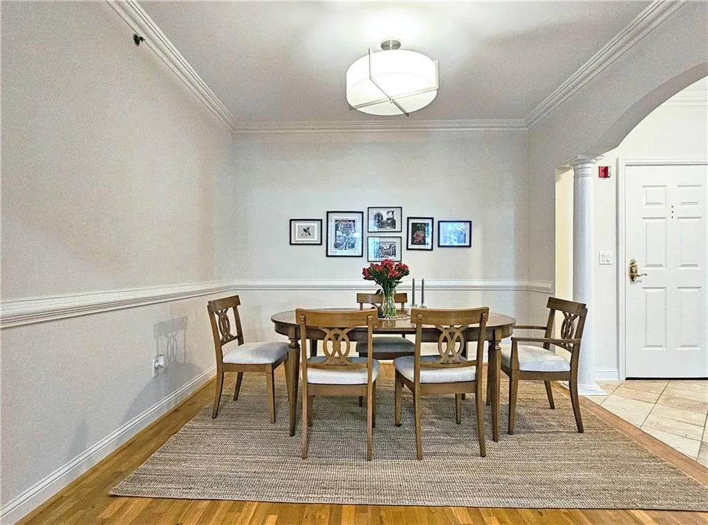 Atlanta, Georgia 30309, United States, 2 Bedrooms Bedrooms, ,2 BathroomsBathrooms,Residential,Active,55114