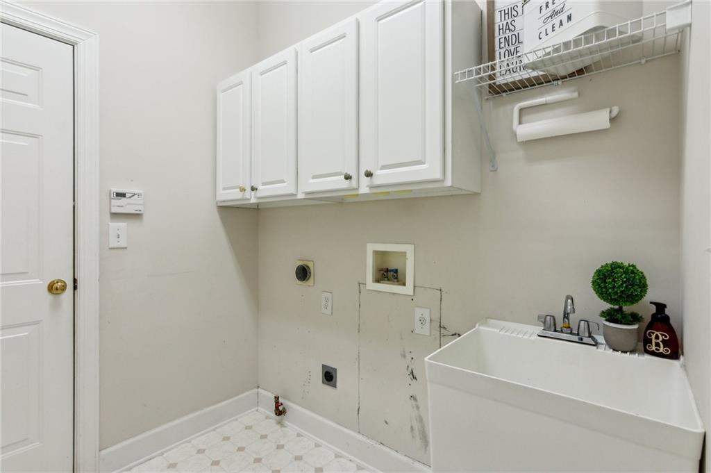 1815 Montcliff Drive, Cumming, Georgia image 22