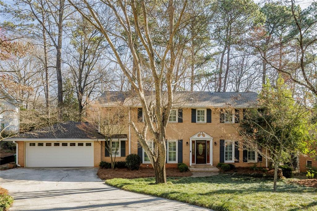 5385 Saffron Drive, Dunwoody, Georgia image 1
