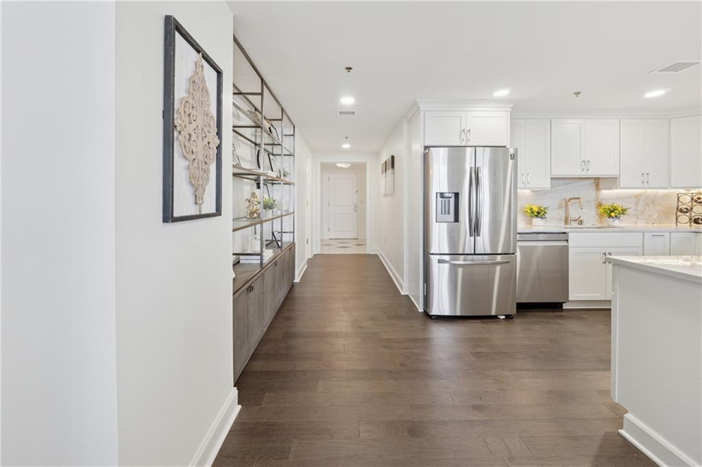 75 14th Street NE 3820