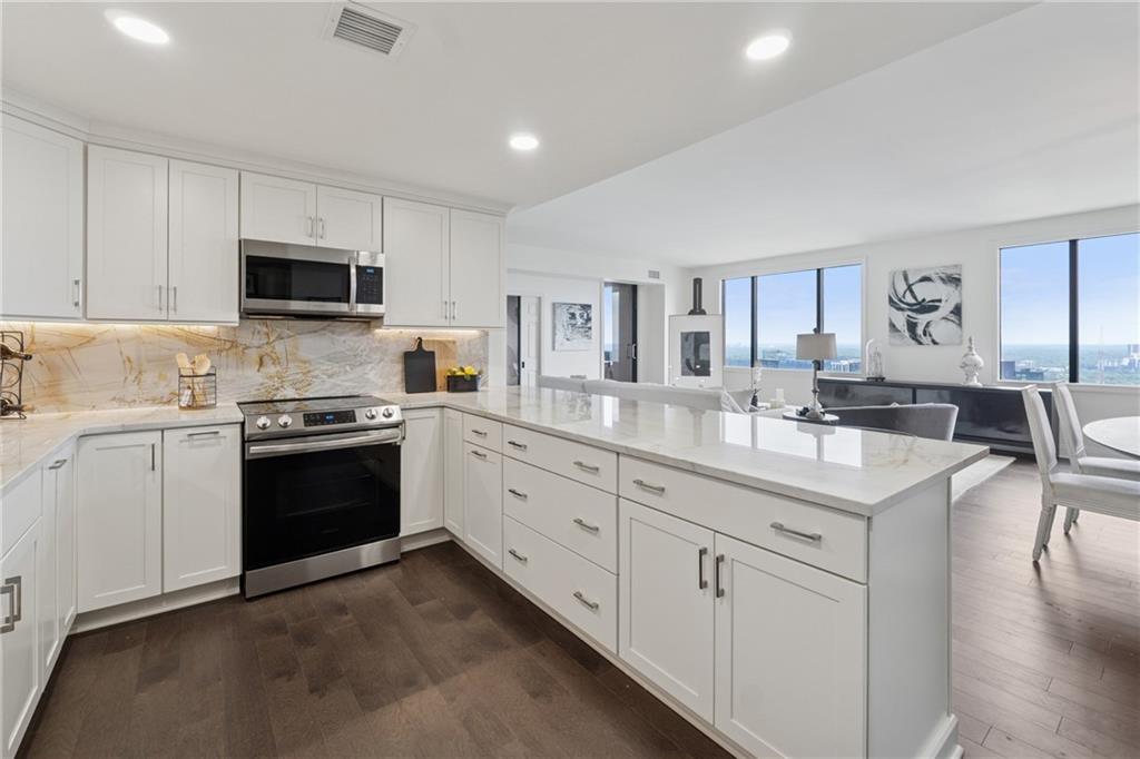 75 14th Street NE 3820