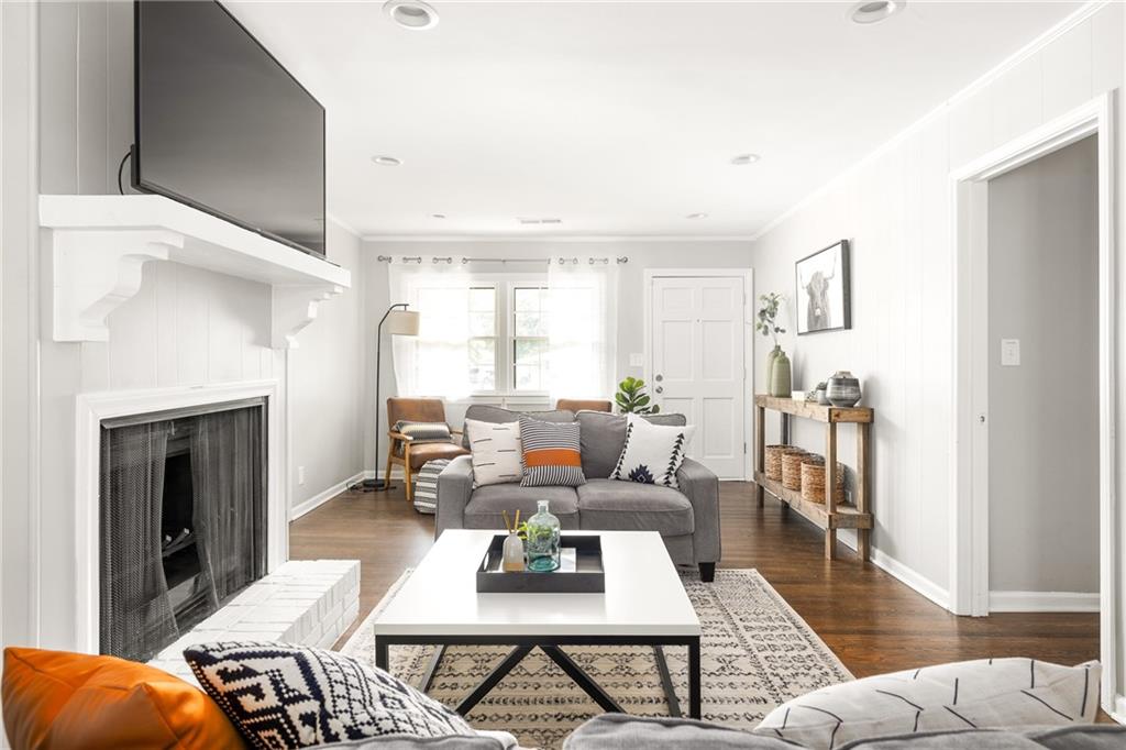 3842 Brookcrest Circle