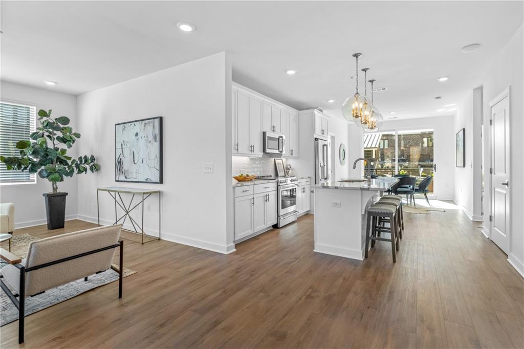 388 Pratt Drive 2113