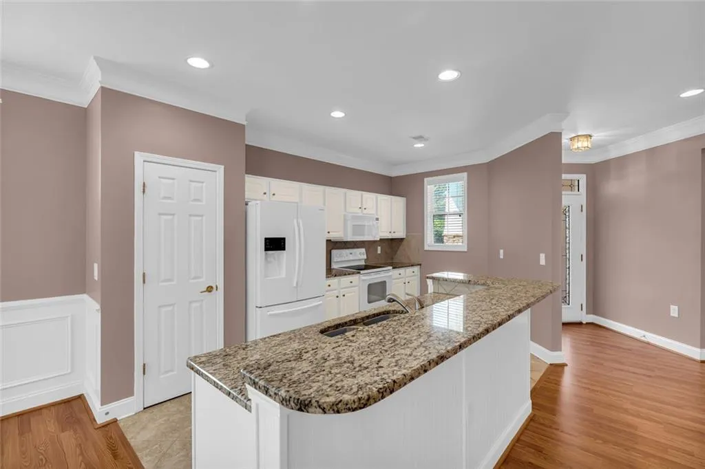 Cumming, Georgia 30041, United States, 3 Bedrooms Bedrooms, ,2 BathroomsBathrooms,Residential,Active,213592