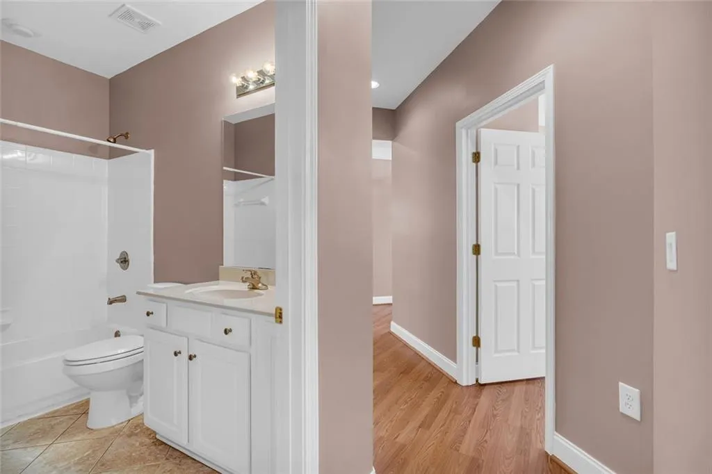 Cumming, Georgia 30041, United States, 3 Bedrooms Bedrooms, ,2 BathroomsBathrooms,Residential,Active,213592