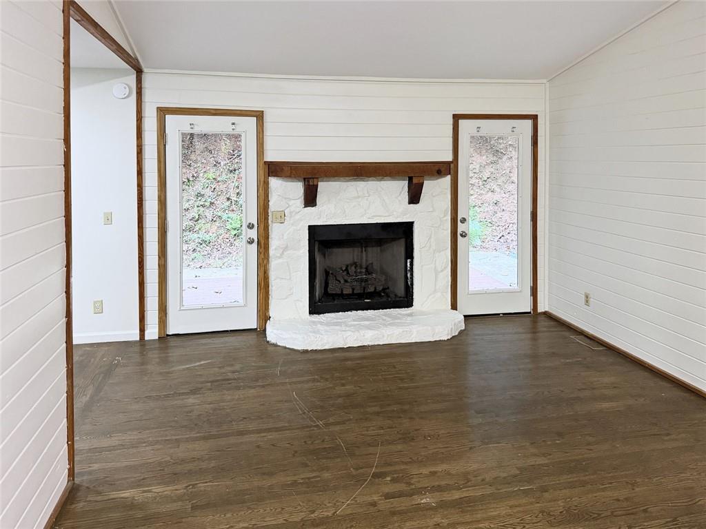 1227 Cherokee Circle