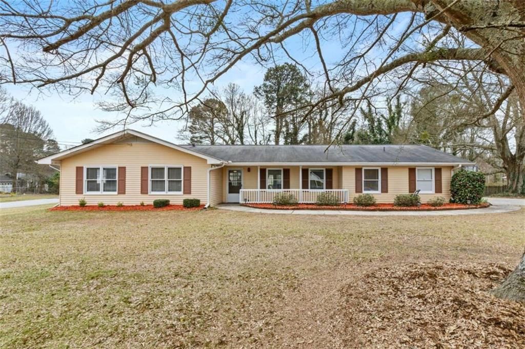 Photo of 1677 Old Peachtree Road, Lawrenceville, GA 30043 (MLS # 7729251)