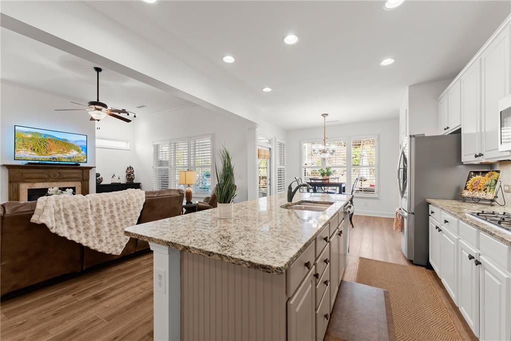 3476 Locust Cove Road SW