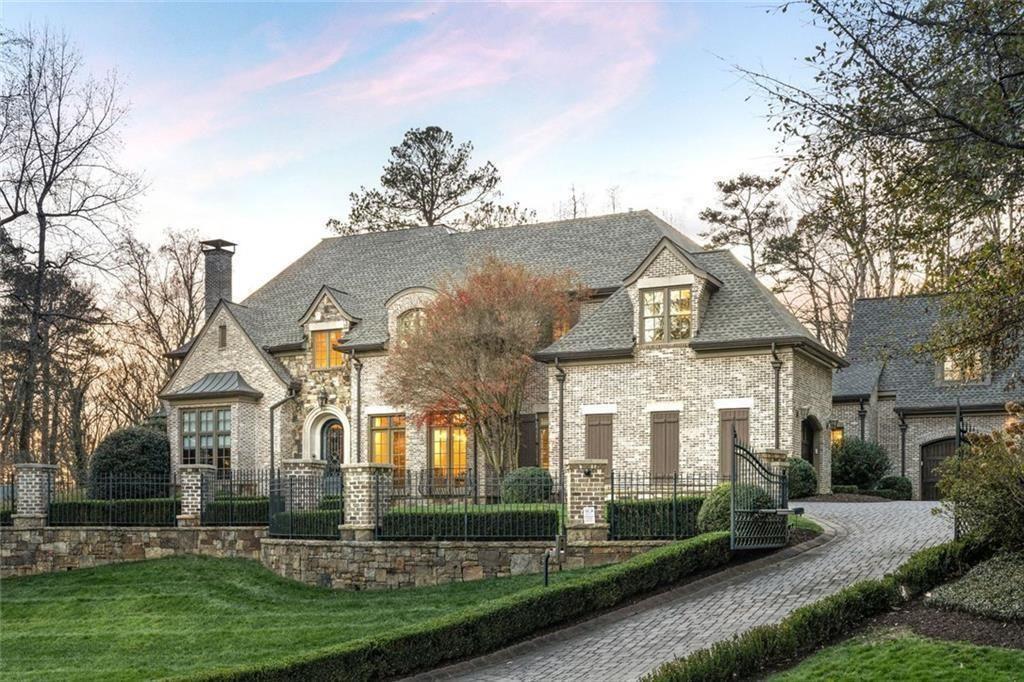 4076 Glen Devon Drive NW