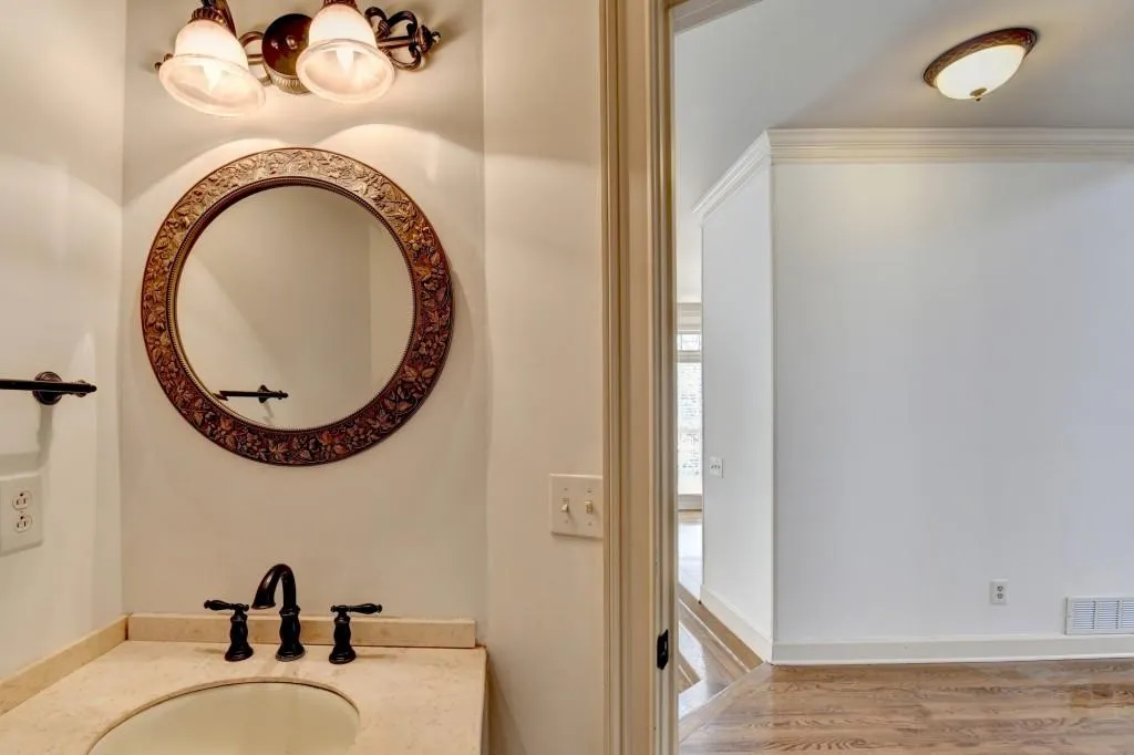 Alpharetta, Georgia 30005, United States, 4 Bedrooms Bedrooms, ,3 BathroomsBathrooms,Residential,Active,99444