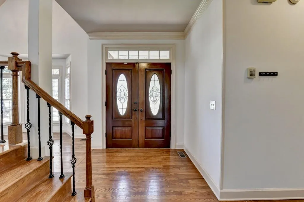 Alpharetta, Georgia 30005, United States, 4 Bedrooms Bedrooms, ,3 BathroomsBathrooms,Residential,Active,99444