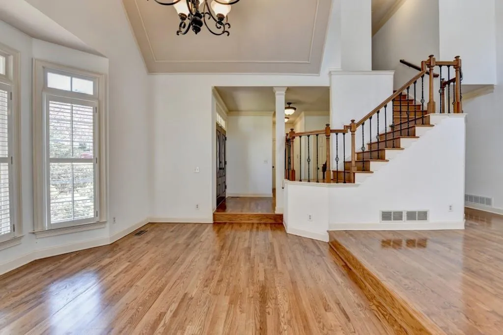 Alpharetta, Georgia 30005, United States, 4 Bedrooms Bedrooms, ,3 BathroomsBathrooms,Residential,Active,99444