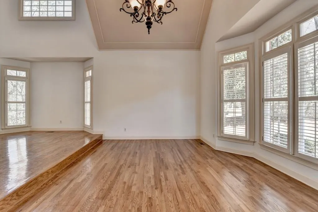 Alpharetta, Georgia 30005, United States, 4 Bedrooms Bedrooms, ,3 BathroomsBathrooms,Residential,Active,99444