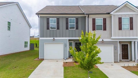 Townhouse For Sale - 84 Regent Park<br/> Hoschton, GA 30548