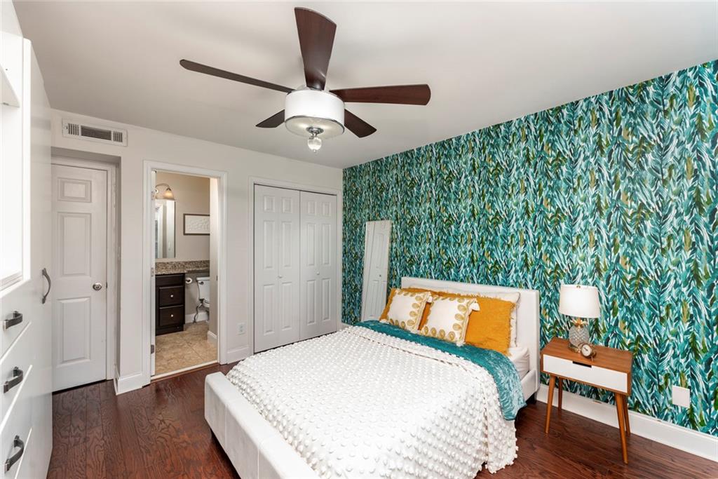 6980 Roswell Road D6