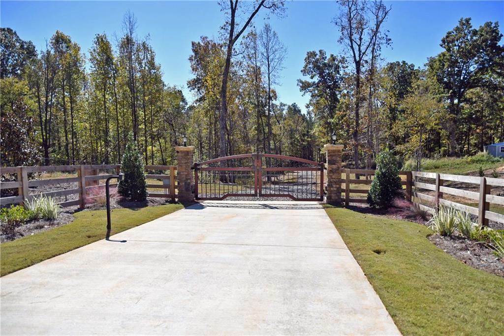 352 Mulberry Road, Winder, Georgia image 1