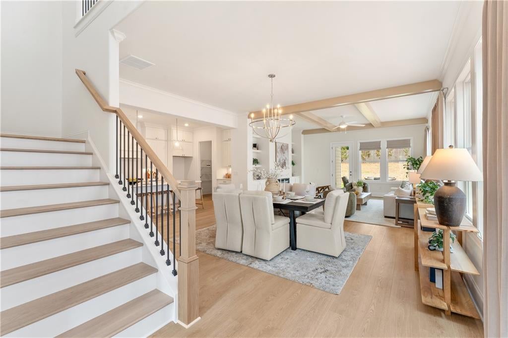 433 Edgewater Chase