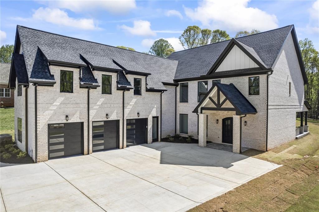 3235 Smithtown Road