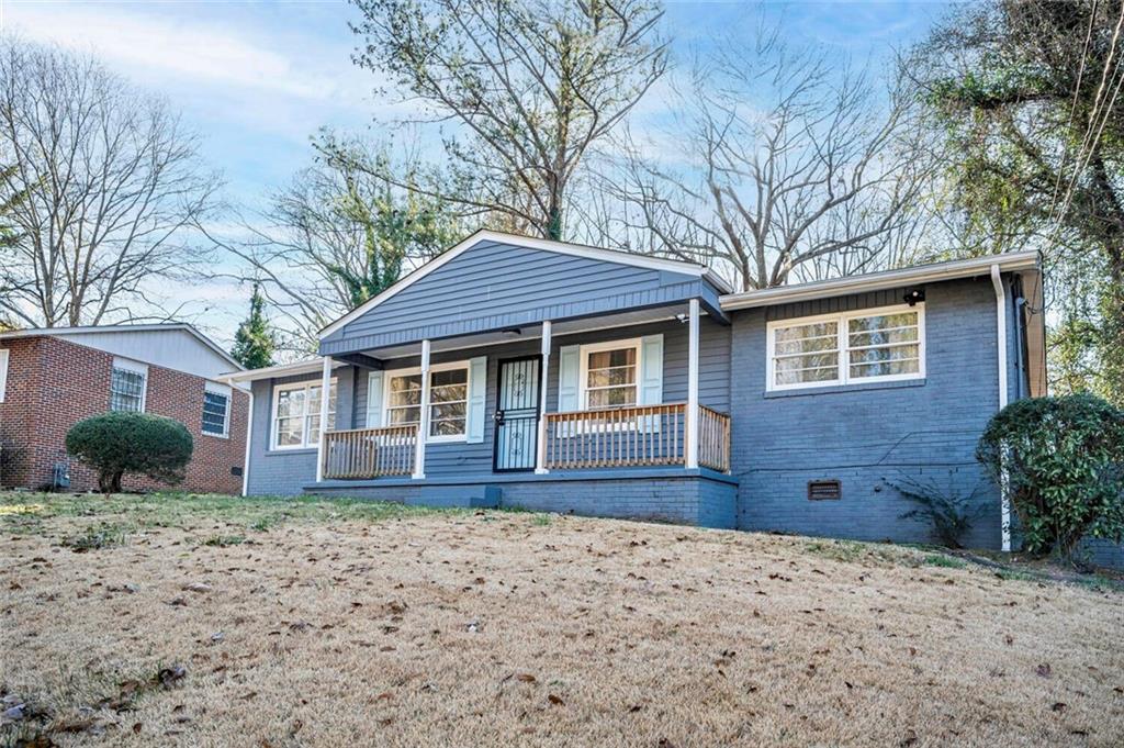 3222 Jamaica Rd NW is a versatile opportunity for investors or first-time homebuyers. This property is in a central location close to I-285, I-20, and Donald Lee Hollowell Parkway and is just a few blocks away from the Mayor of Atlanta’s residence. Mercedez Benz Stadium, downtown Atlanta, GA Tech, the AU center, Atlantic Station, the Airport, and the BeltLine are all just a short trip away.
The open-concept kitchen shines with upgrades and abundant natural light, flowing seamlessly into inviting living spaces ideal for both connection and privacy. The kitchen and bathrooms feature thoughtful updates, while the newer roof (2022) and HVAC provide peace of mind. Enjoy quiet mornings on the classic front porch and unwind on the back deck in a serene setting complete with a fire pit — perfect for gatherings under the stars.Â
Welcome home — and discover the perfect blend of comfort, flexibility, and value at 3222 Jamaica Rd.