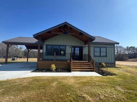 Homes For Sale - 1825 County Rd 40<br/> Cherokee County, Centre, AL 35960