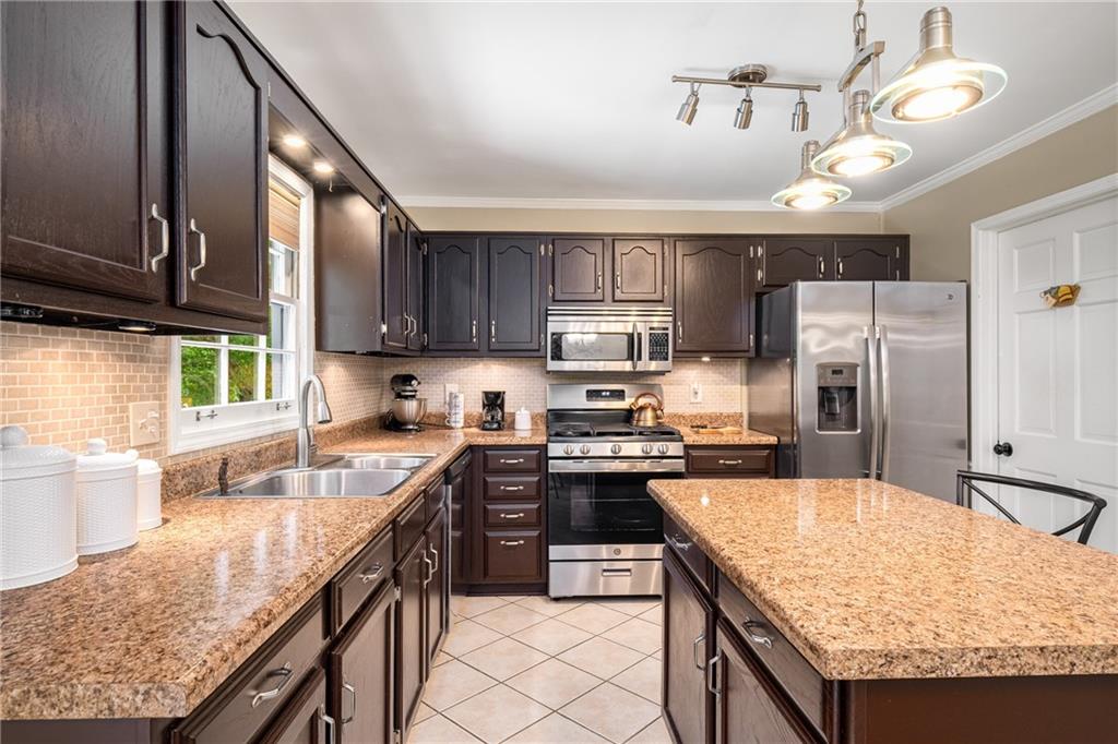 1560 Boxwood Trace, Acworth, Georgia image 13