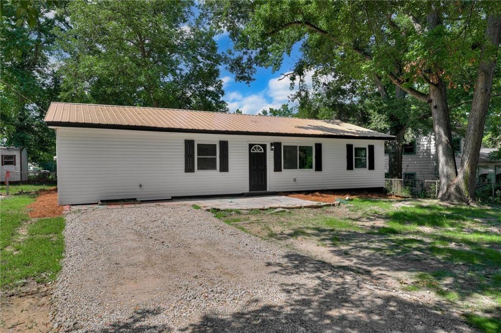 1704 Susan Circle