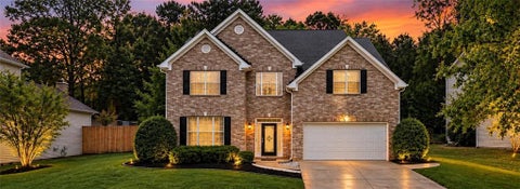Homes For Sale - 683 Savannah Rose Way Way<br/> Lawrenceville, GA 30045