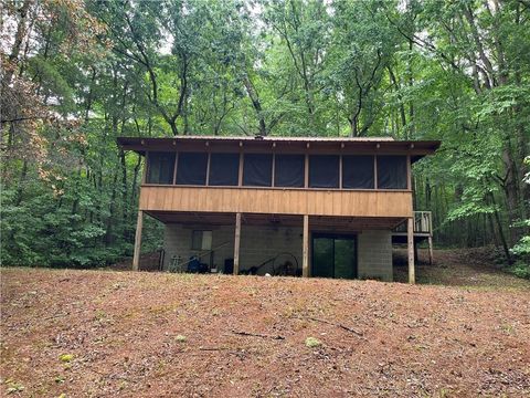 Single Family Residence in Cleveland GA 125 Derby Lane 3.jpg