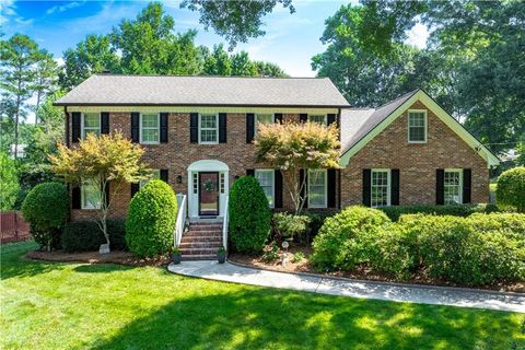Homes For Sale - 526 Wagon Wheel Climb<br/> Lawrenceville, GA 30044
