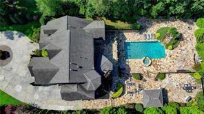 1375 Tree Lane