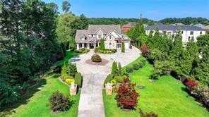 1375 Tree Lane