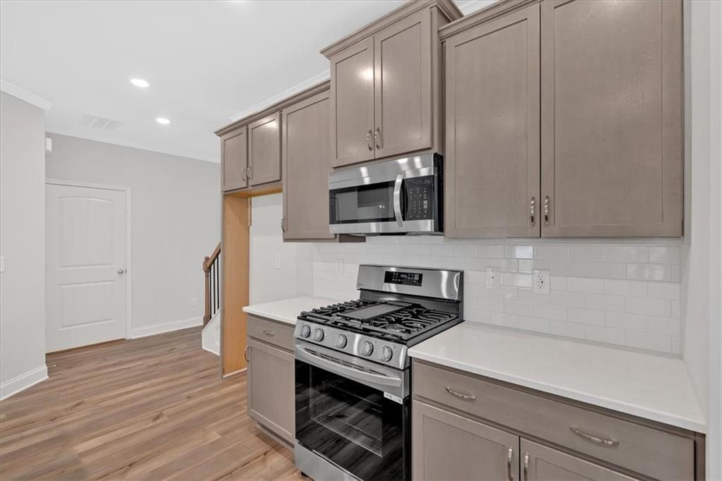 475 Azalea Crossing