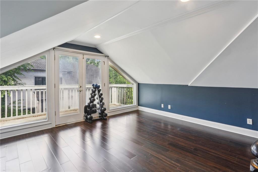 Atlanta Country Club - Residential