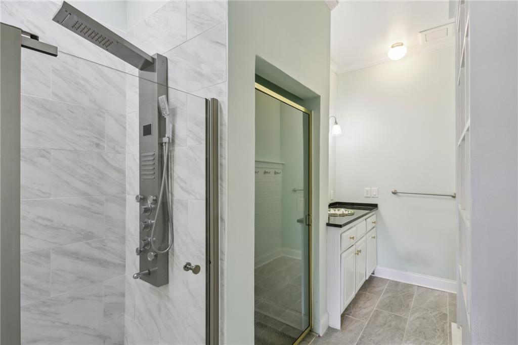 Atlanta Country Club - Residential