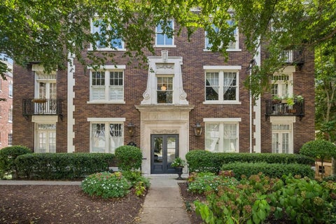 Condo For Sale - 18 Collier Road #10<br/> Atlanta, GA 30309