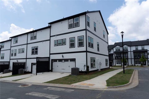 Townhouse For Sale - 1037 Knoxboro Lane<br/> Woodstock, GA 30188