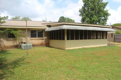 A home in Warner Robins