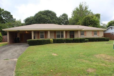 A home in Warner Robins