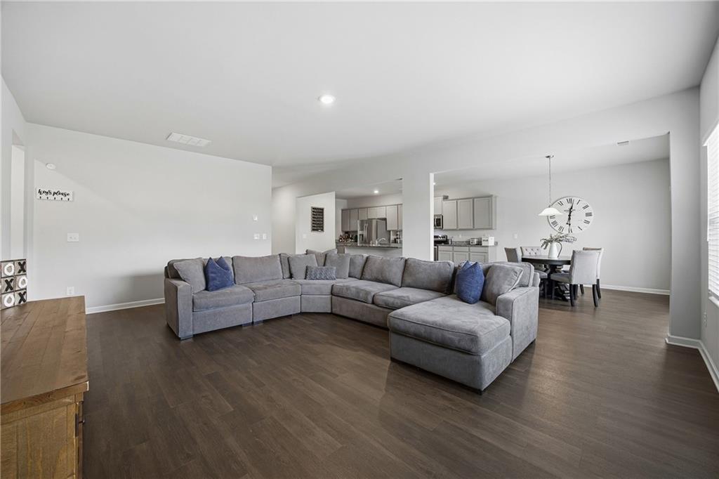 933 Nandina Lane